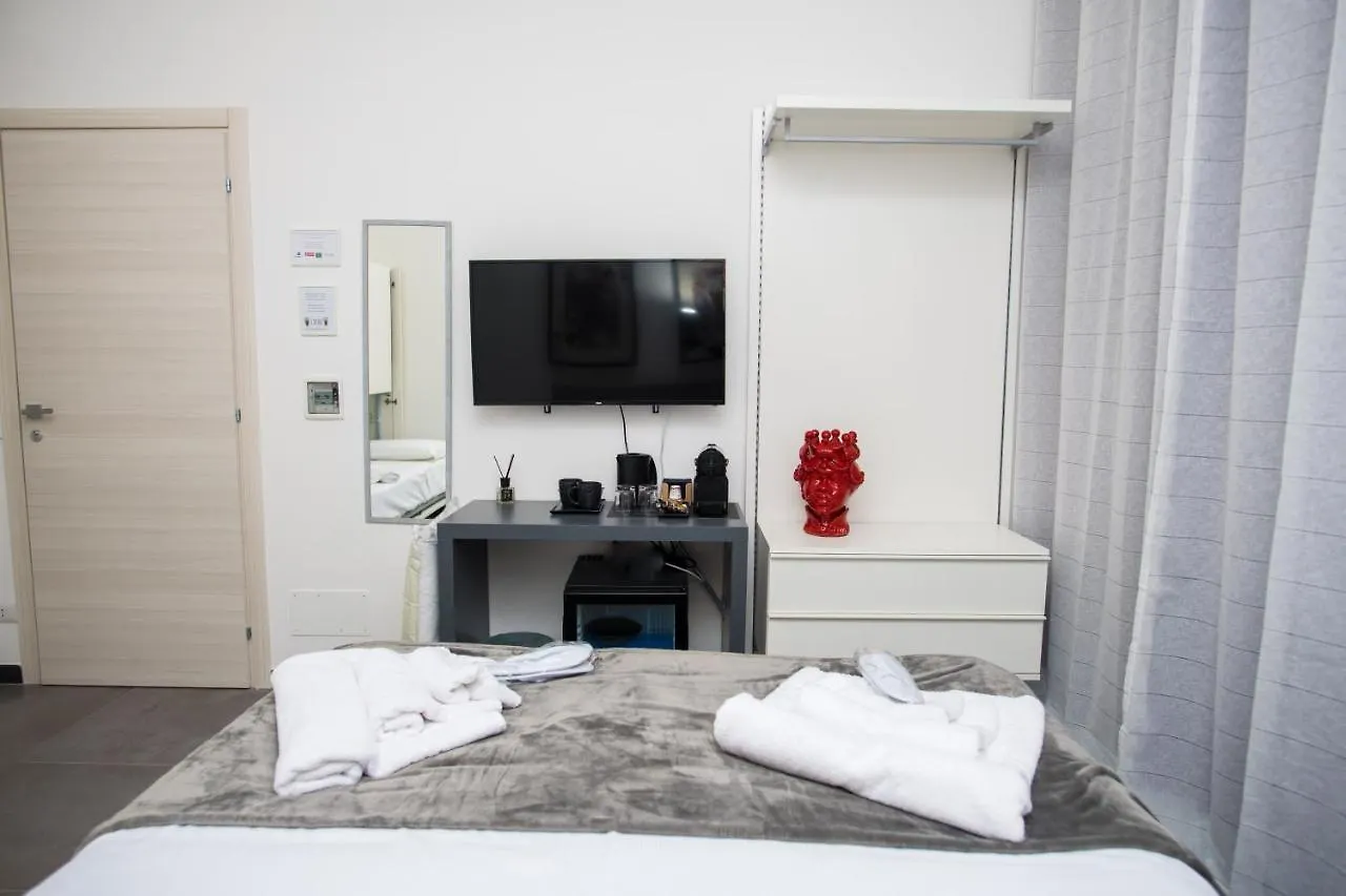 I Mori - Luxury Rooms Syracuse 0*,  Italy