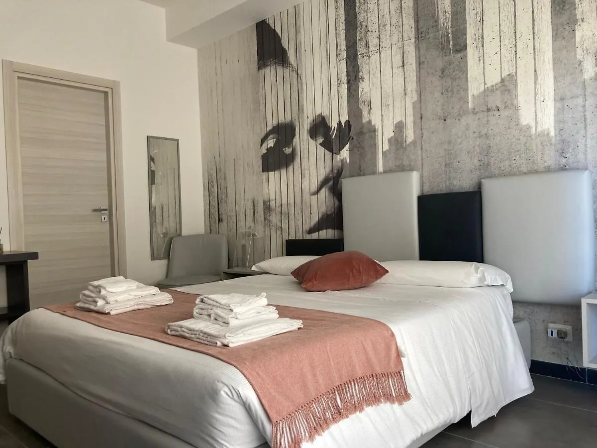 I Mori - Luxury Rooms Syracuse 0*,  Italy